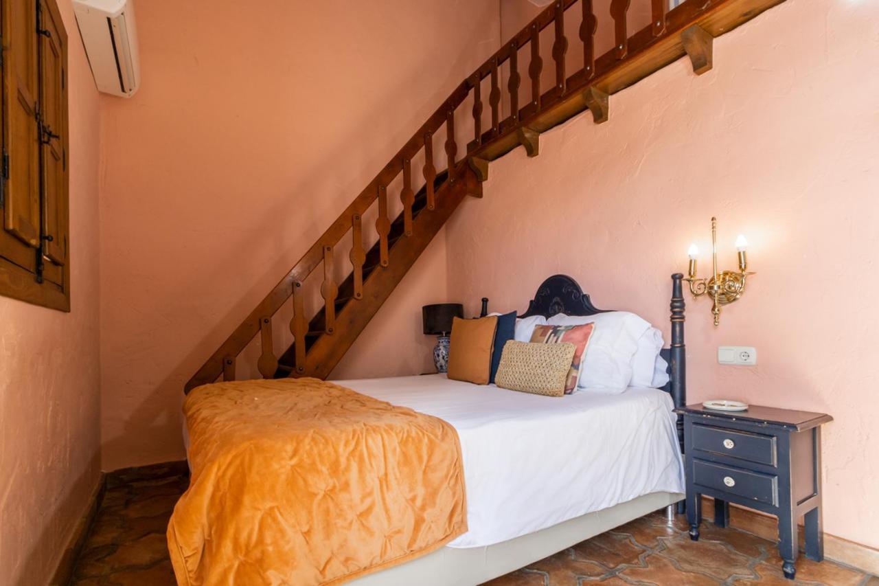 Posada Morisca Charming Hotel Boutique Фрихилиана Экстерьер фото